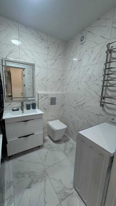 Затишна 1-кімнатна квартира з кухнею-студією в новобудові