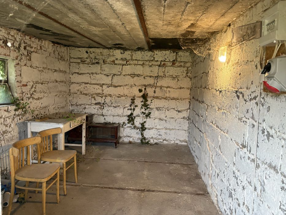 Zagroda siedliskowa 13900 m2 możliwość budowy domu  z płaskim dachem