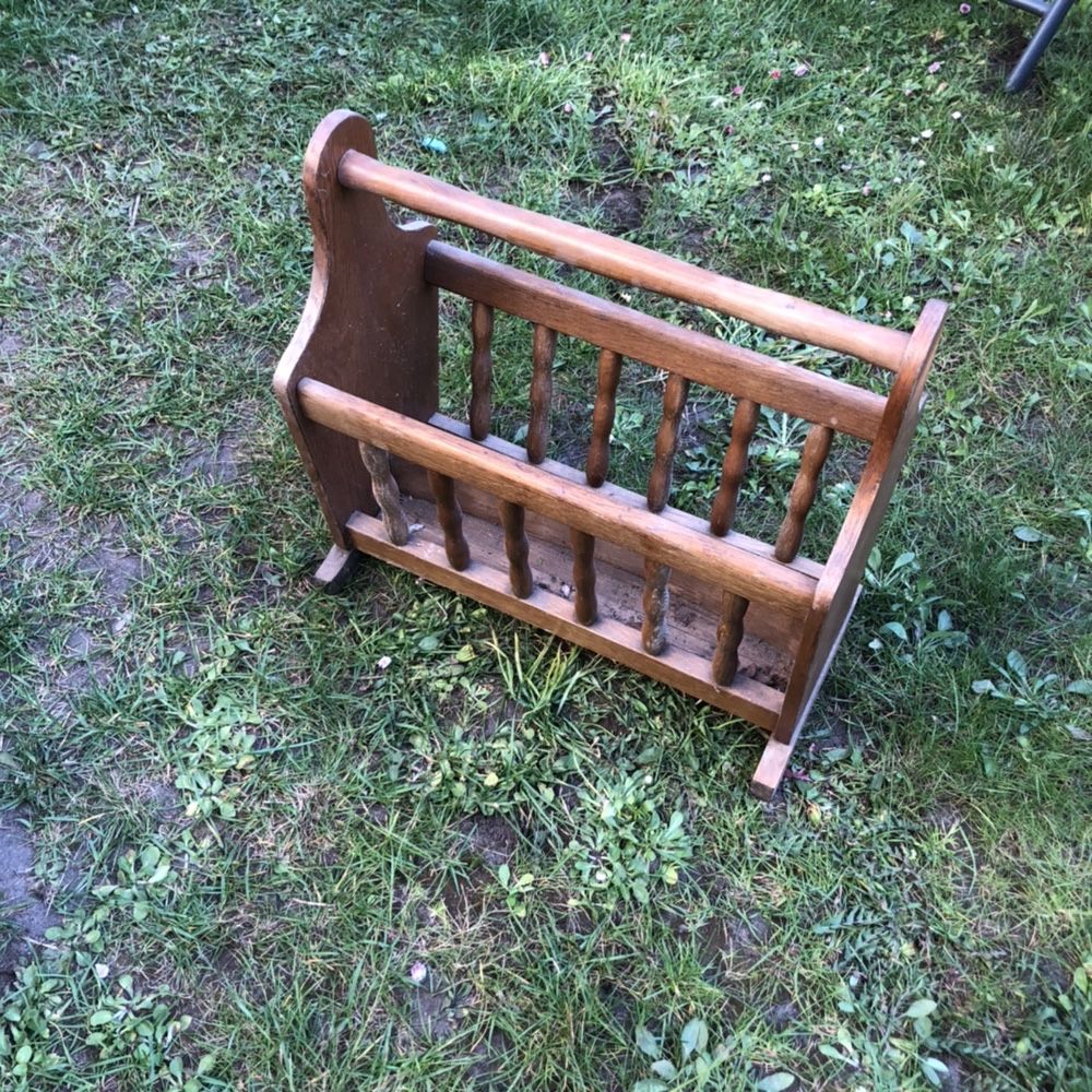 Półka na gazety stara