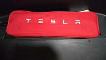 Оригінальна аптечка tesla