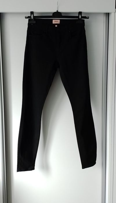 Czarne spodnie jeansy rurki damskie modal Only rozm S