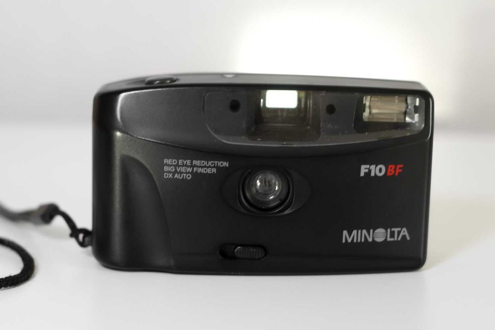 Плівковий фотоапарат minolta f10bf РОБОЧИЙ з батарейками
