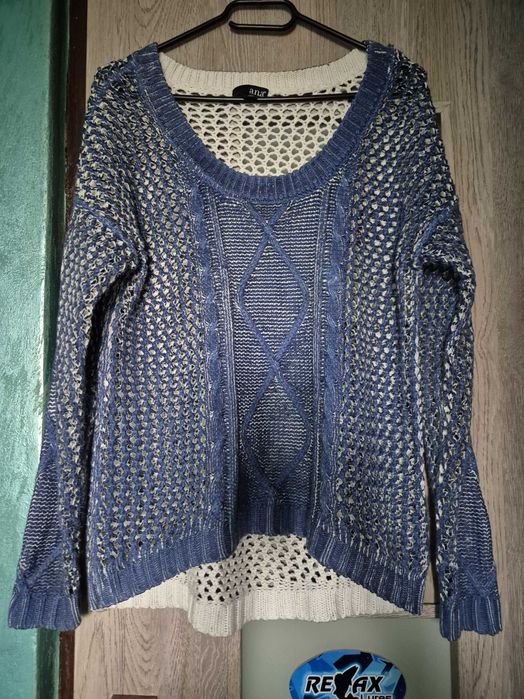Sweterek ażurowy 38