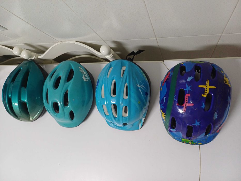 Capacetes de criança para desporto 4 unidades