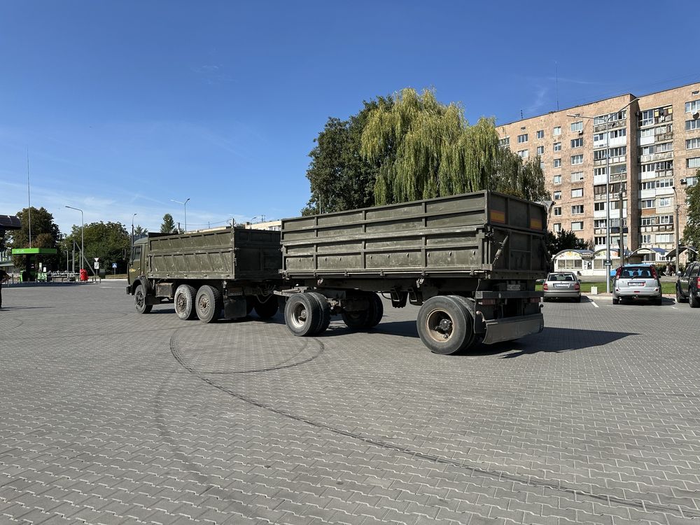 Прицеп Камаз ГКБ 8527 зерновоз