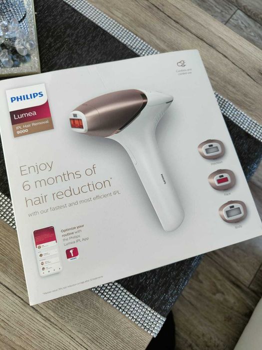 Philips Lumea IPL Hair Removal 9000 BRI955