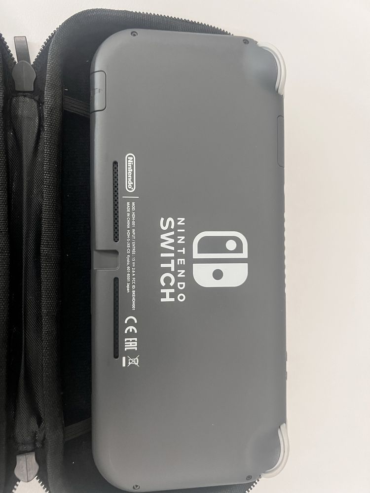 Nintendo switch lite