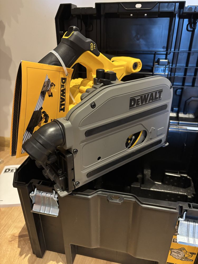 Pilarka DeWalt DCS520NT Nowa