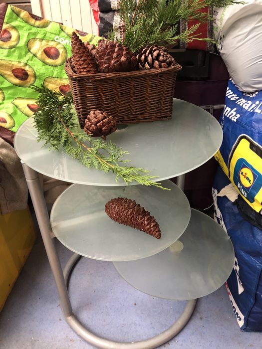 Mesa redonda em vidro