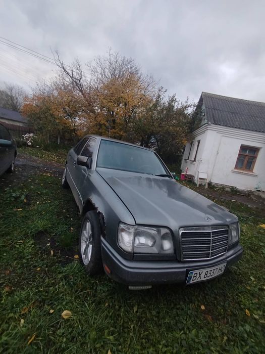 Продам  мерса 124