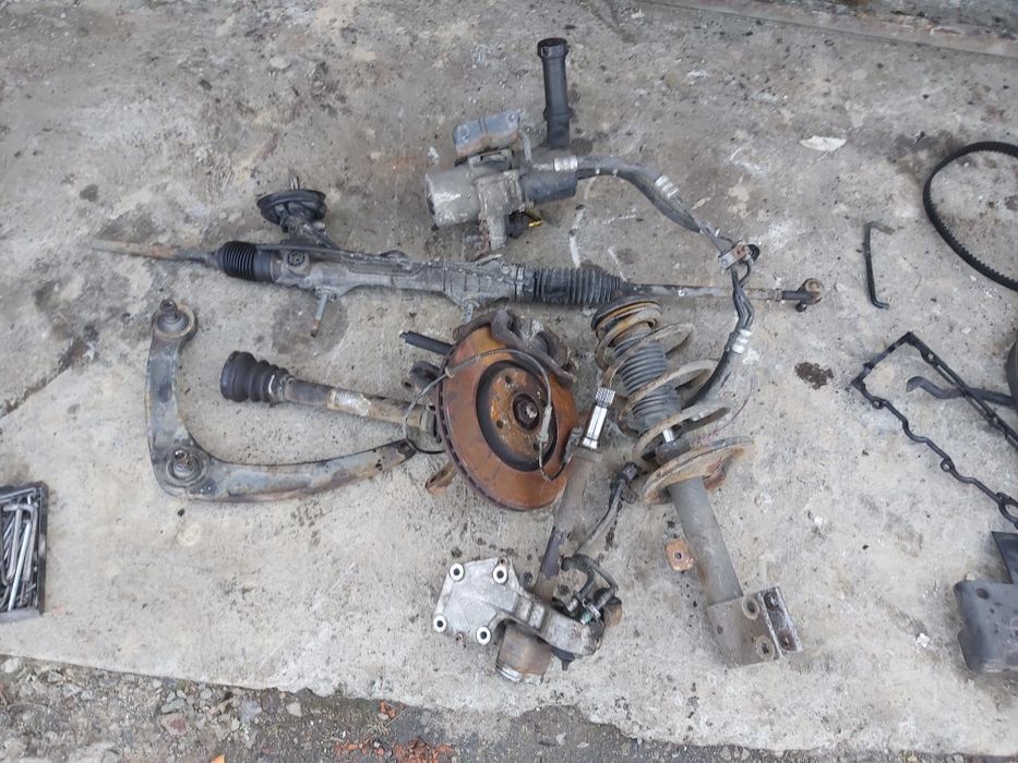 Maglownica pompa wspomagania ,macperson, piasta zacisk  peugeot 307