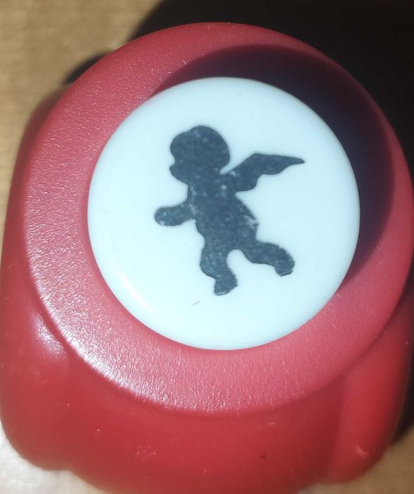 Dziurkacz ozdobny maly