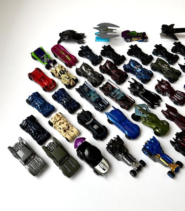 Hot Wheels Batman DC розпродаж