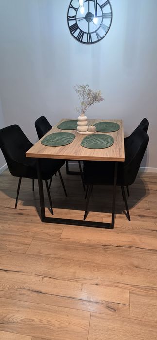 Stół z krzesłami 120x80