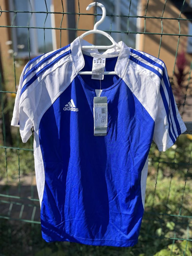 Нова Жіноча футбольна футболка adidas оригінал M/L