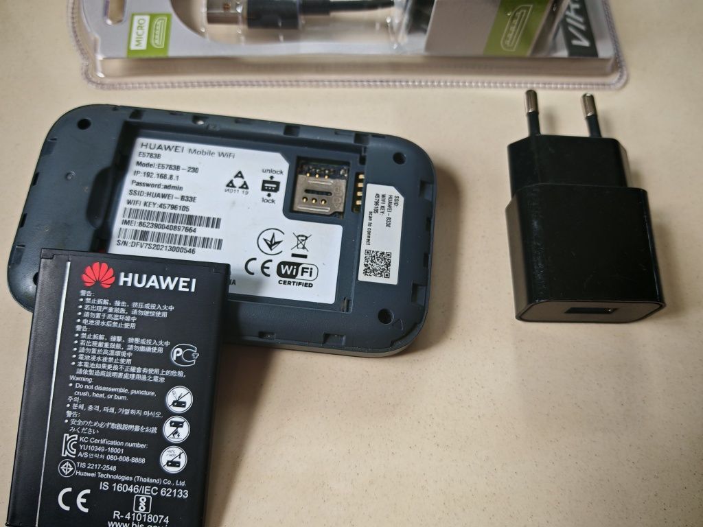 Huawei E5783 z ładowarką, kabelkiem USB, modem LTE 4G wifi 5 GHz