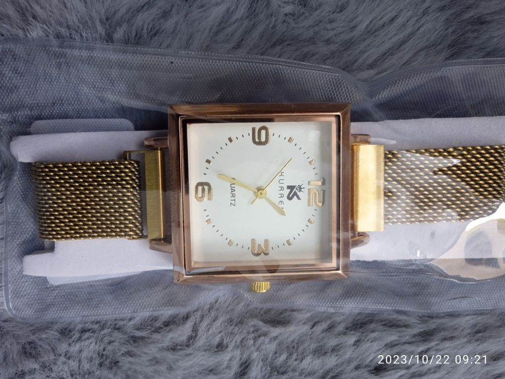 Nowe damskie eleganckie zegarki na magnetycznej bransolecie