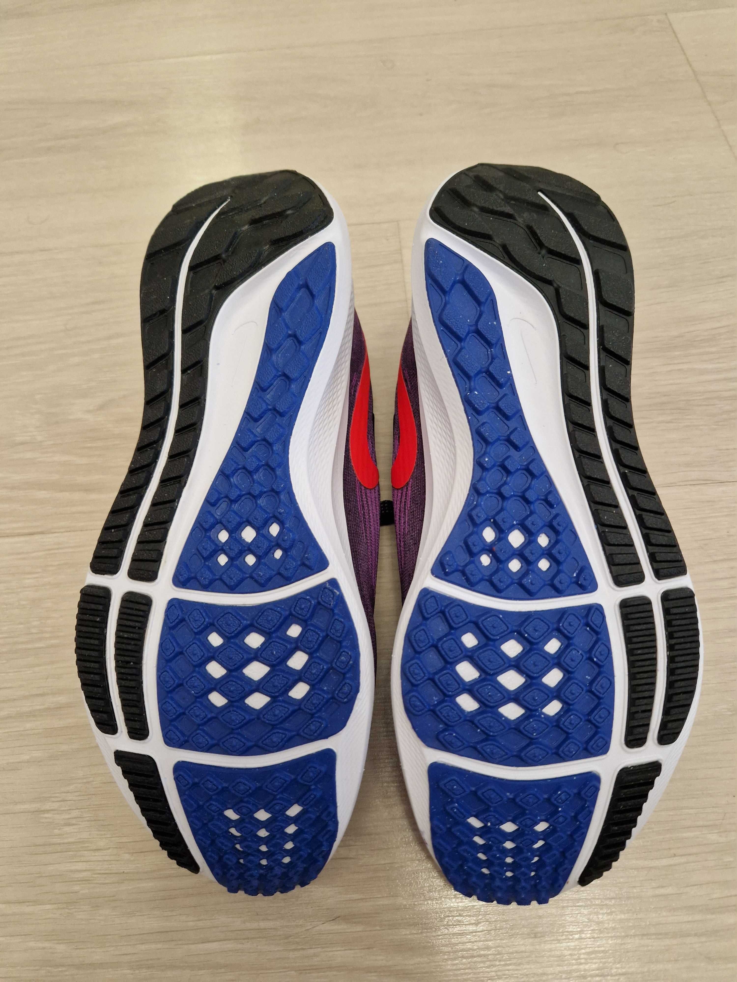 Кросівки жіночі Nike Air Zoom Pegasus 39