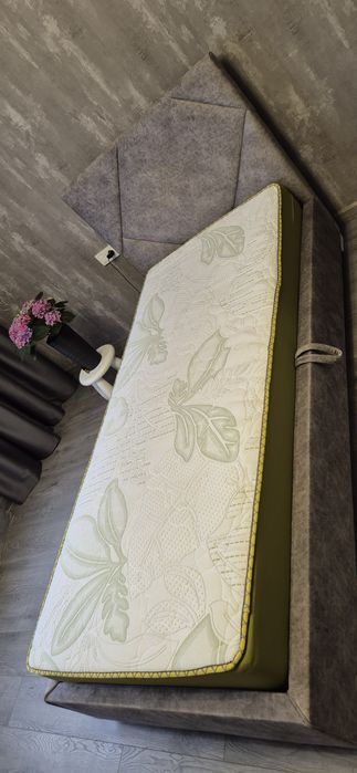 Ліжко з підйомним механізмом, односпальне , в наявності 2шт.