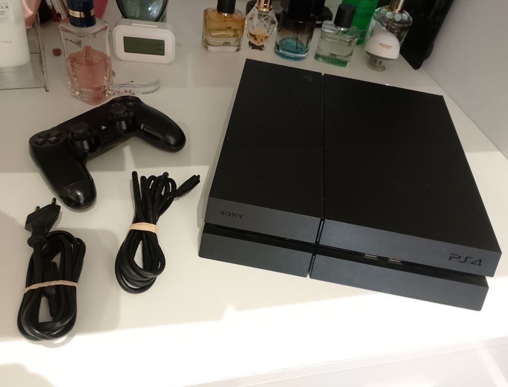 Playstation 4 1000gb com Comando Original