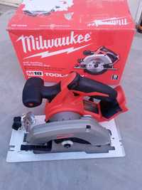 Milwaukee 2630-20 акумуляторна дискова циркулярна пила