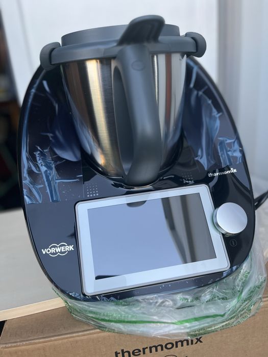 Thermomix TM6 nowy czarny bez gwarnacji