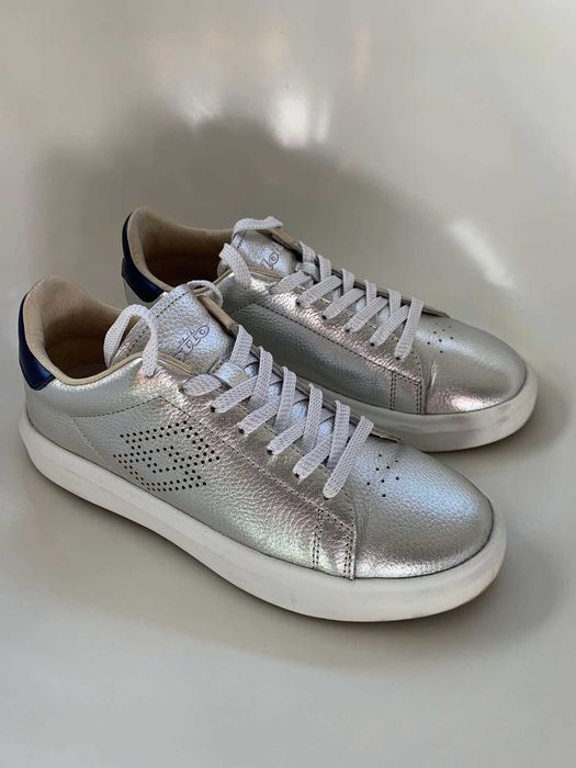 Ténis Lotto, em pele. Como Novos.