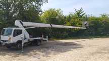 Podnośnik koszowy Wrocław wynajem z operatorem zwyżka 27m do 3,5t