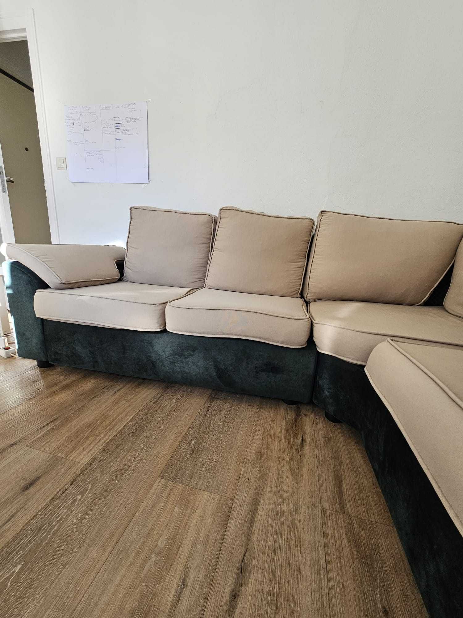 Sofá Confortável e com História – Pronto para uma Nova Casa!