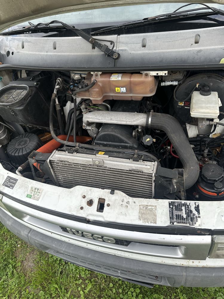Iveco średniak bliźniak 35C13 vebasto klima