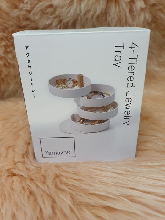 Yamazaki Tosca biała 4-poziomowa szkatułka/taca na biżuterię – prezent