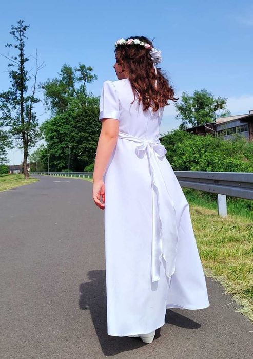 Alba komunijna dla dziewczynki