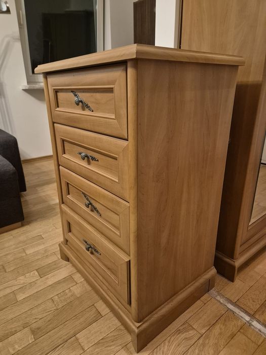 Szafa z szufladami