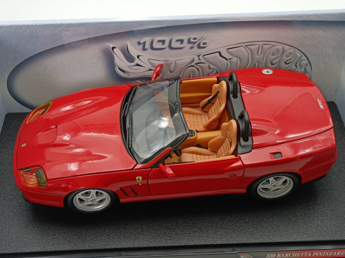 Ferrari 550 Barchetta 1:18 hot wheels