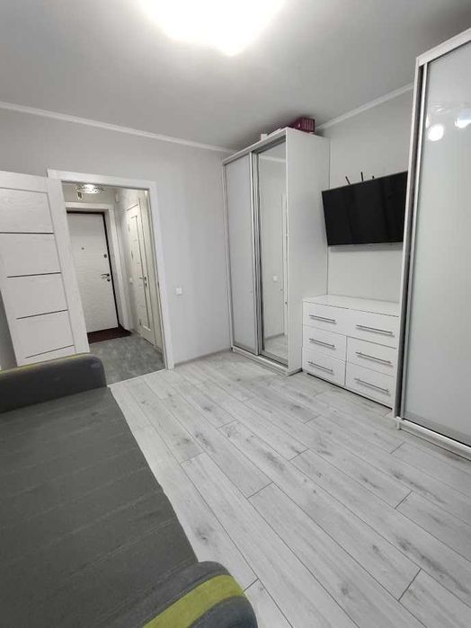 Продається 2-кімн квартира з ремонтом і меблями на вул. Узбецька