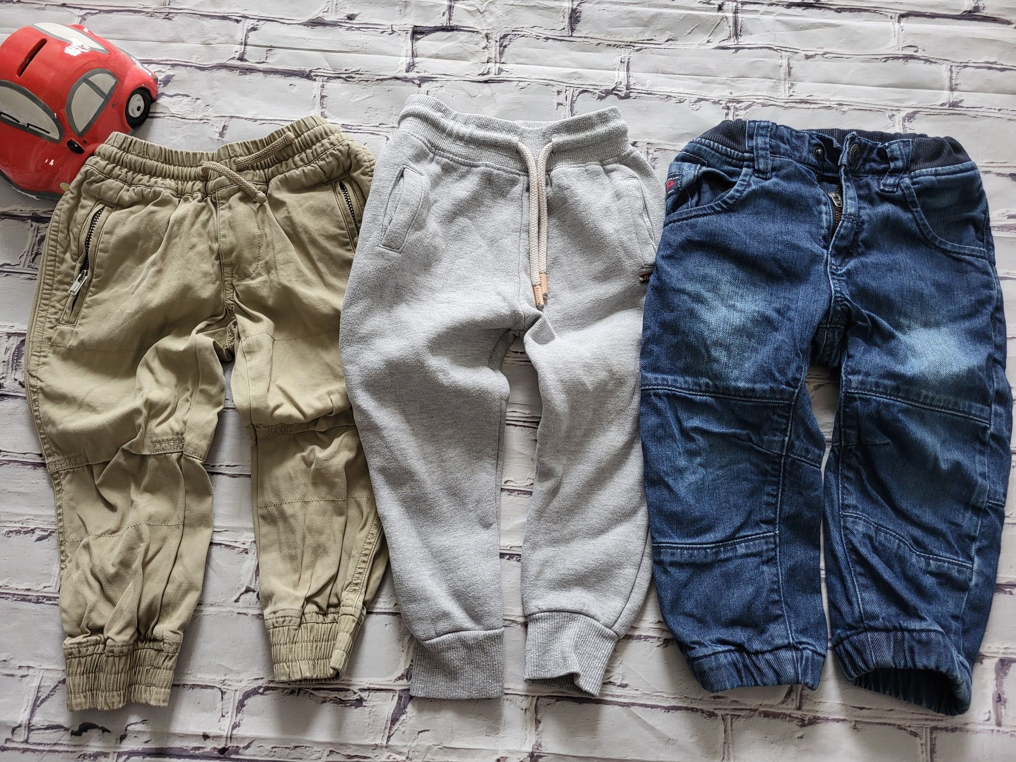 3pak spodni chłopięcych w rozmiarze 92 RALPH LAUREN  FIRETRAP