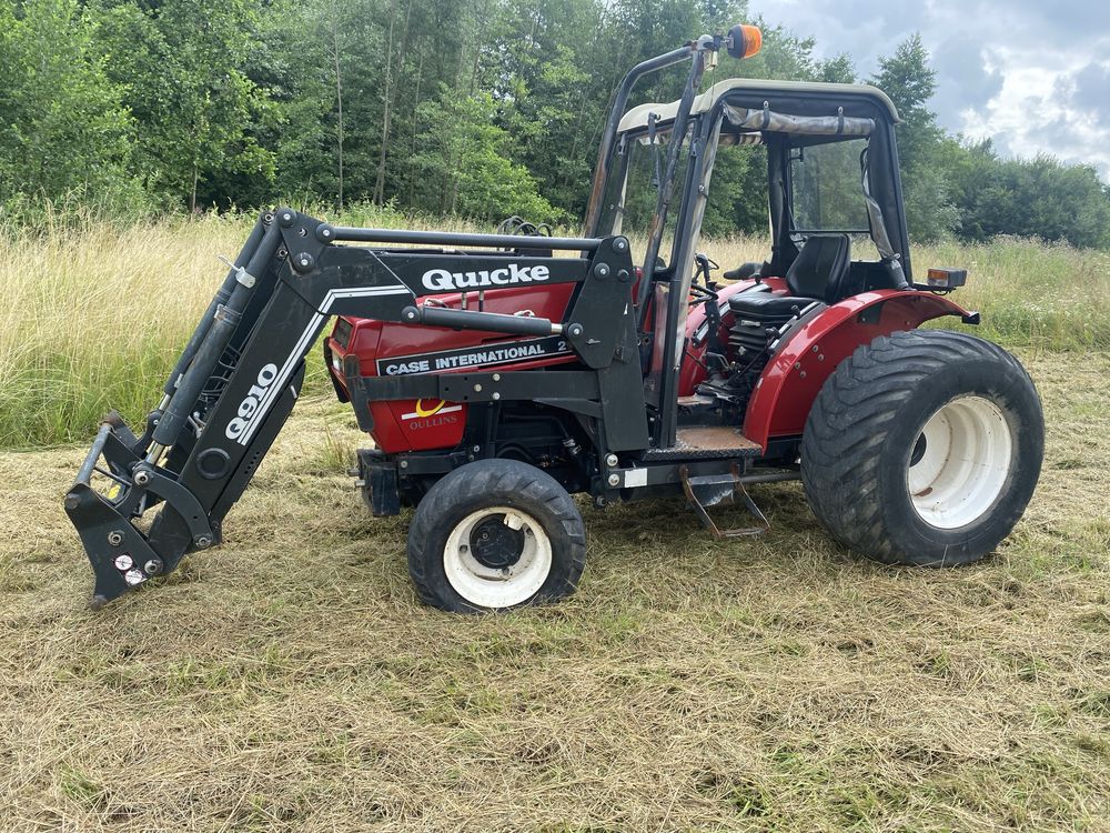Ciągnik case 2130 e4RX świeżo spr z Francji 4x4