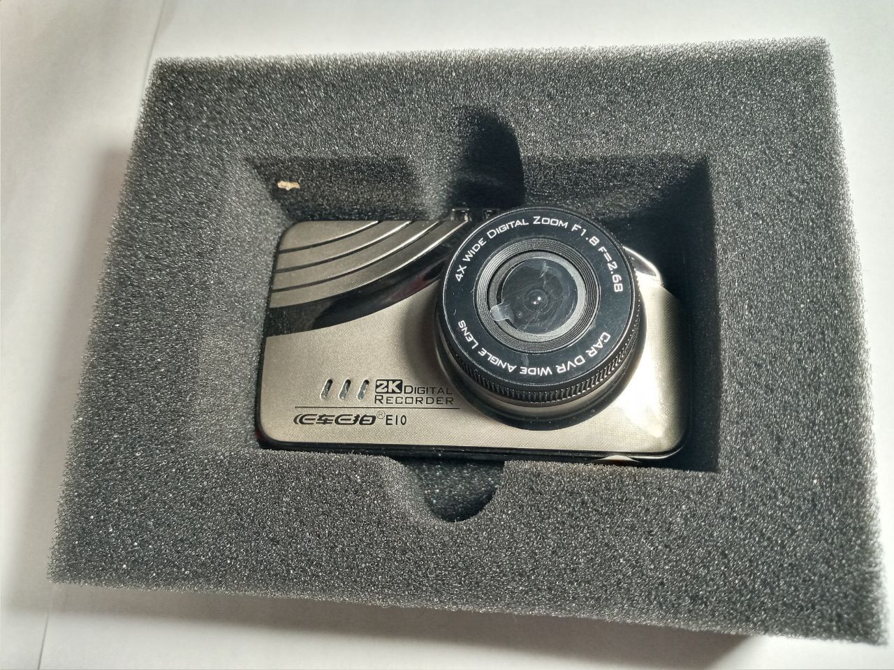 Автомобільний відеореєстратор DVR E10