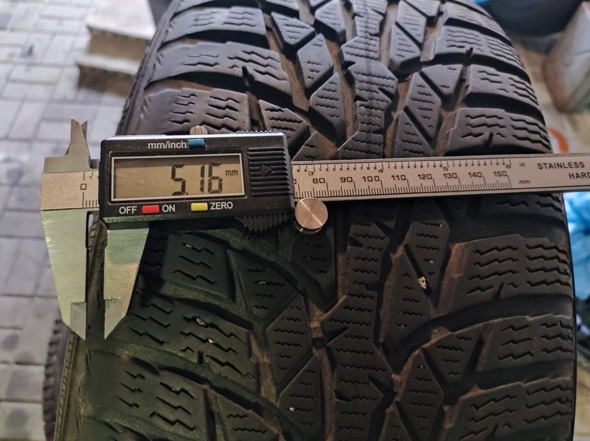 2szt. Opony zimowe Nokian 205/55/R16