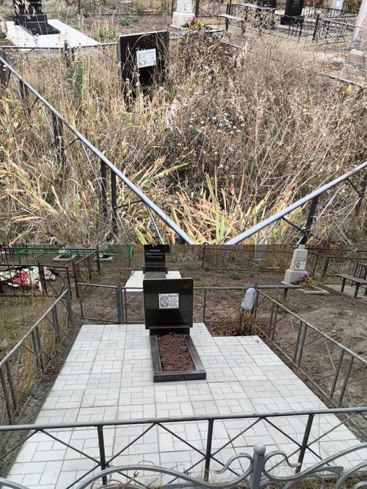 Предоставляем уборку и благоустройство могил на кладбище