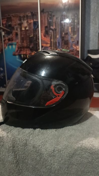 Продам шолом чорний