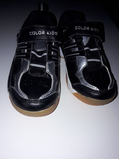 Nowe buty color kids 30 z defektem