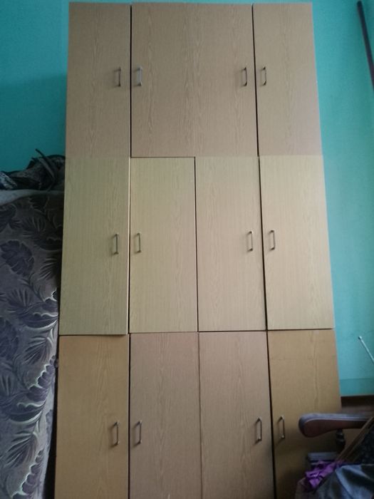 Меблі для аптеки і аптечного кіоску