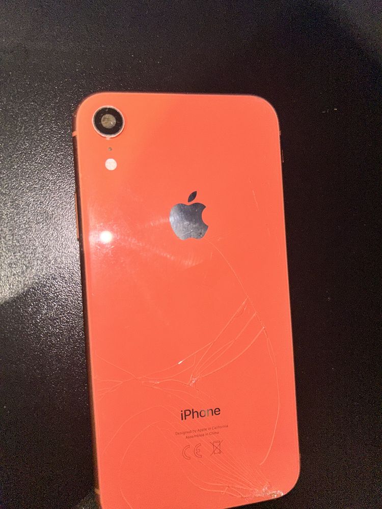 iphone xr uszkodzony