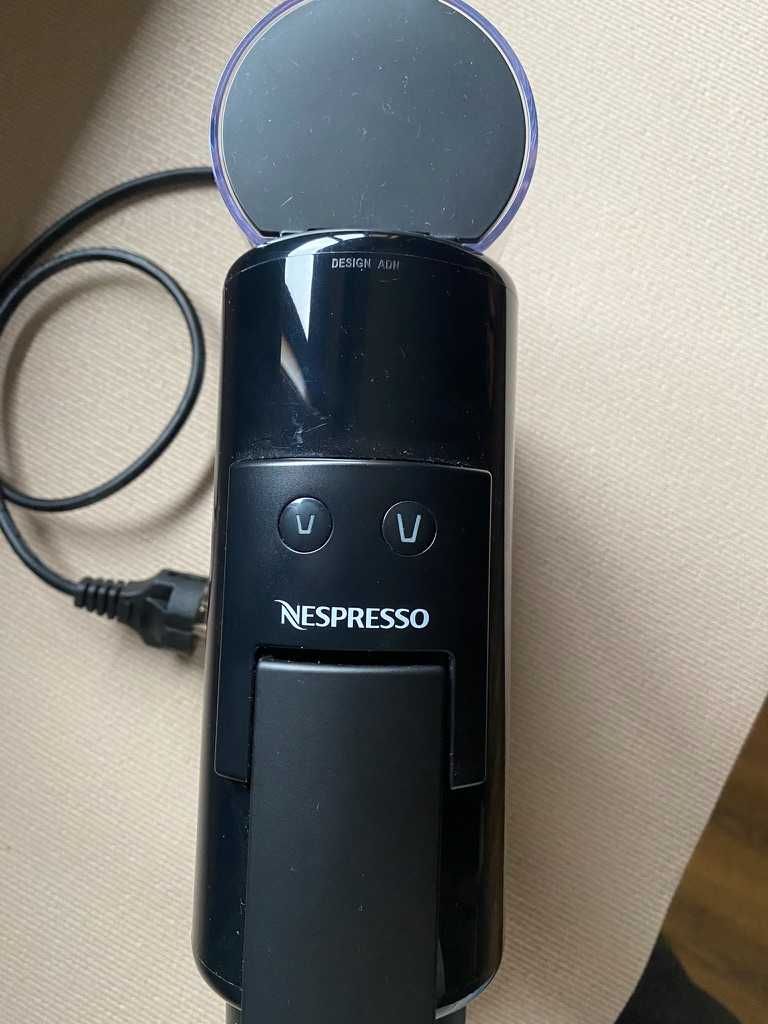 máquina nespresso delonghi