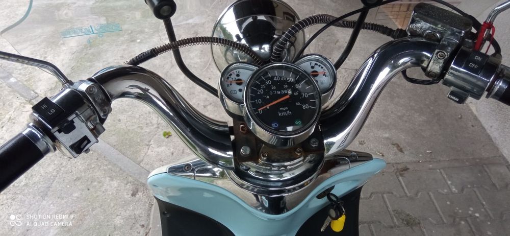 Skuter ZNEN styl Retro poj 50 (czterosów)