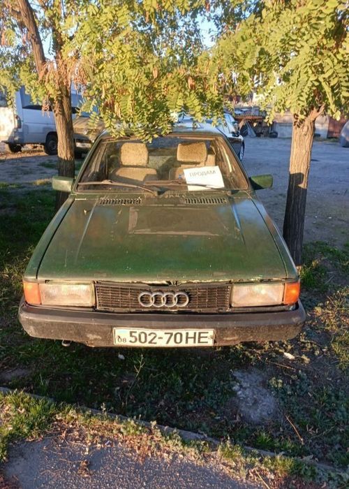 Продам автомобіль Ауді 80