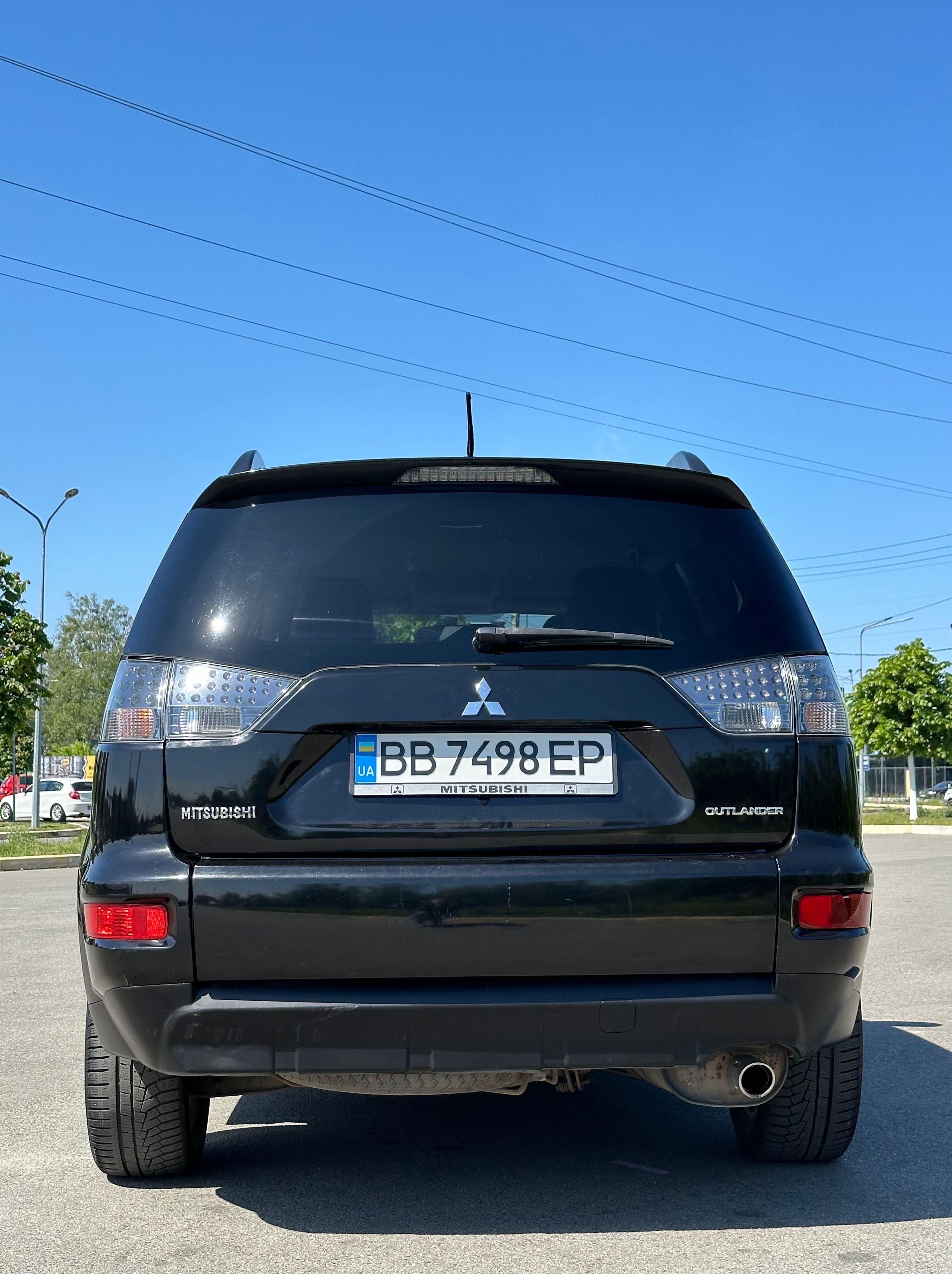 Mitsubishi Outlander XL