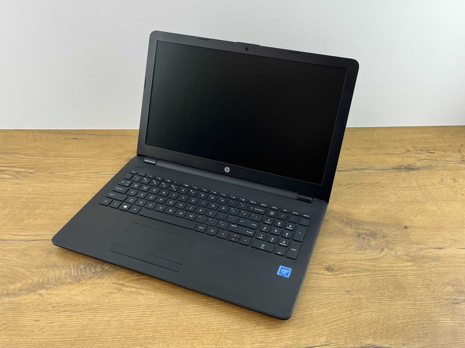 1392. Laptop Hp 15 cali, Intel 2.48GHz, Dysk SSD, 8GB RAM, Windows 10