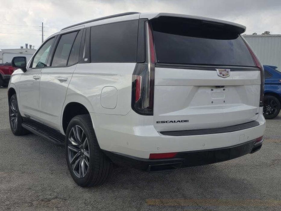 Cadillac Escalade      2021